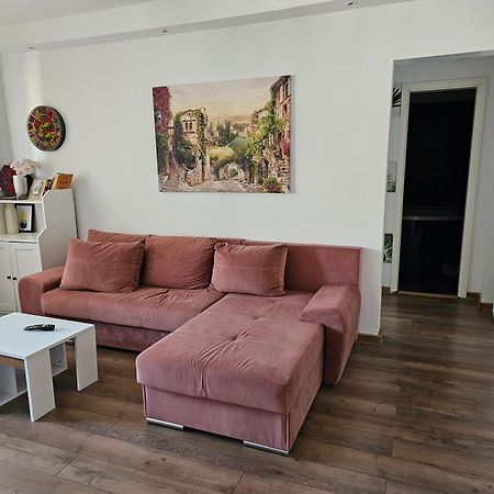 Apartament Near The Park Two Rooms Бухарест Экстерьер фото
