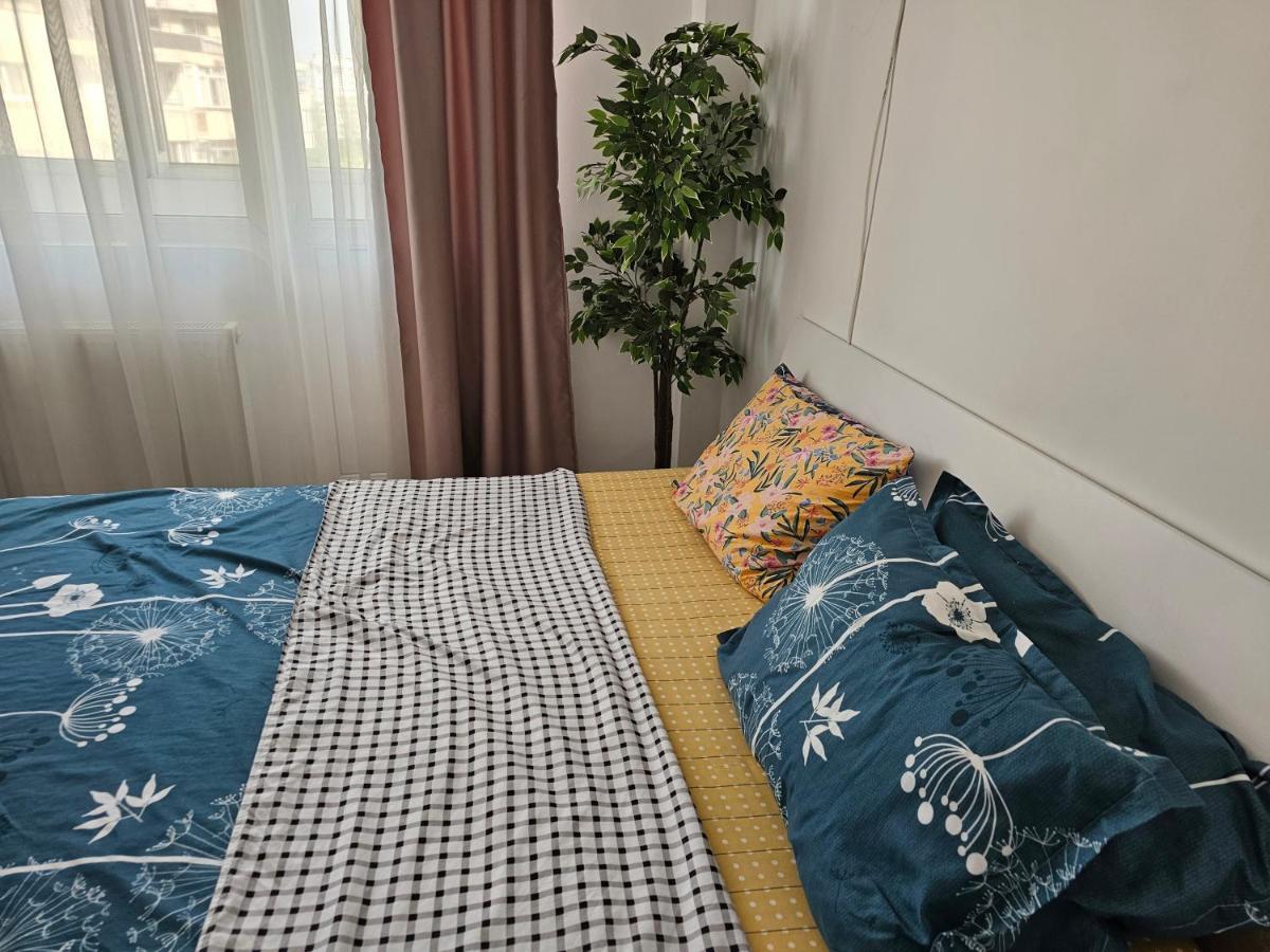 Apartament Near The Park Two Rooms Бухарест Экстерьер фото