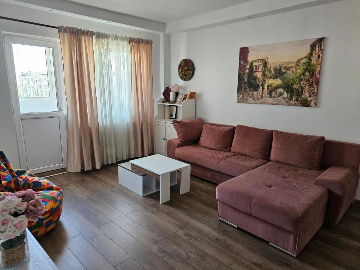 Apartament Near The Park Two Rooms Бухарест Экстерьер фото