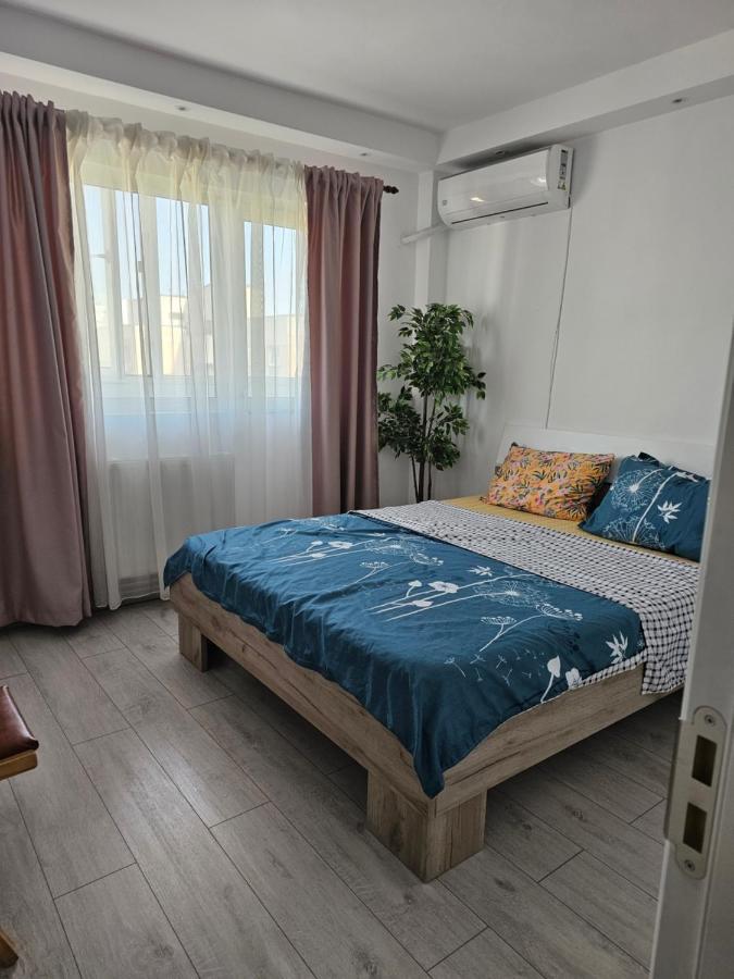 Apartament Near The Park Two Rooms Бухарест Экстерьер фото