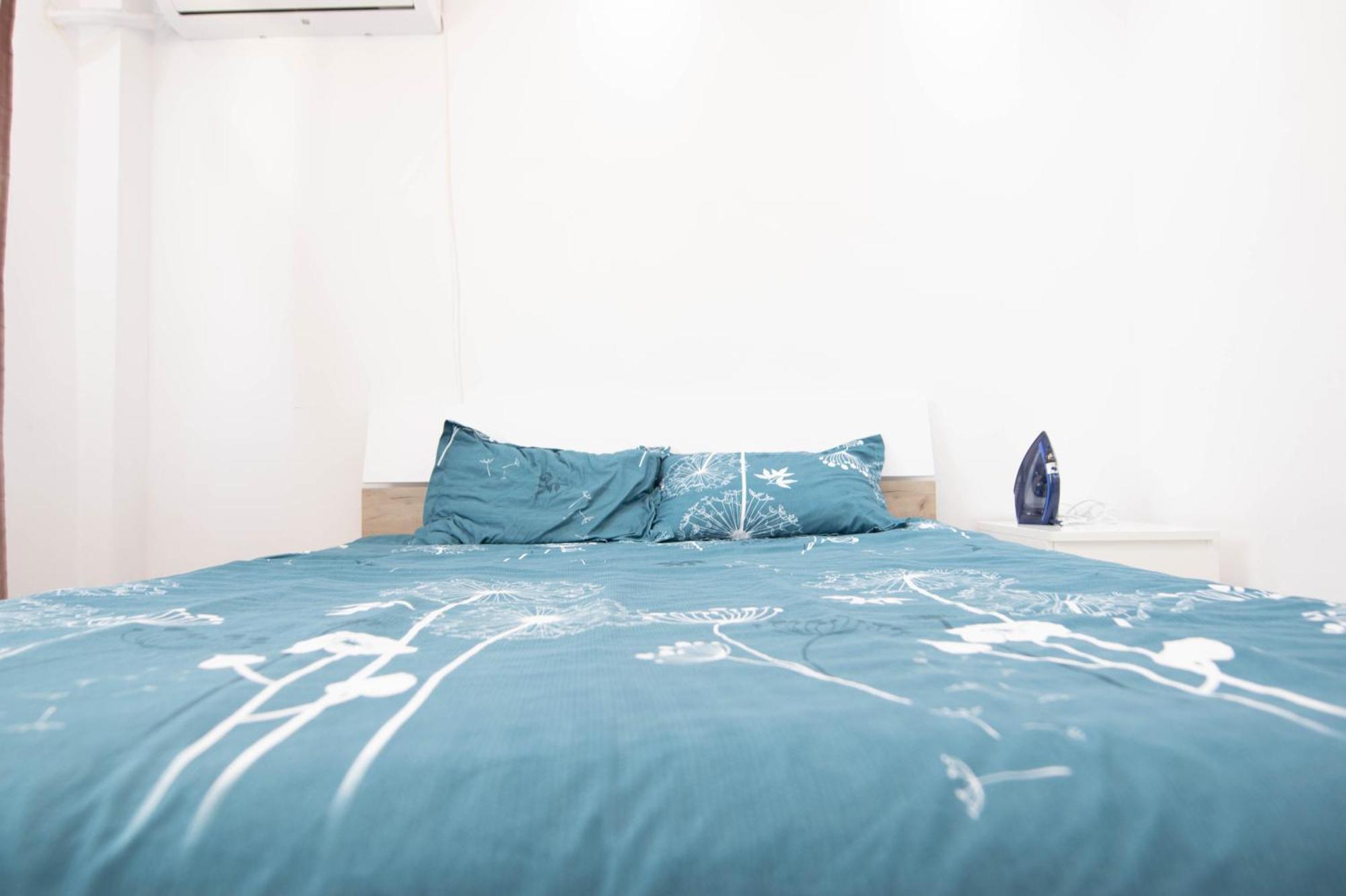 Apartament Near The Park Two Rooms Бухарест Экстерьер фото