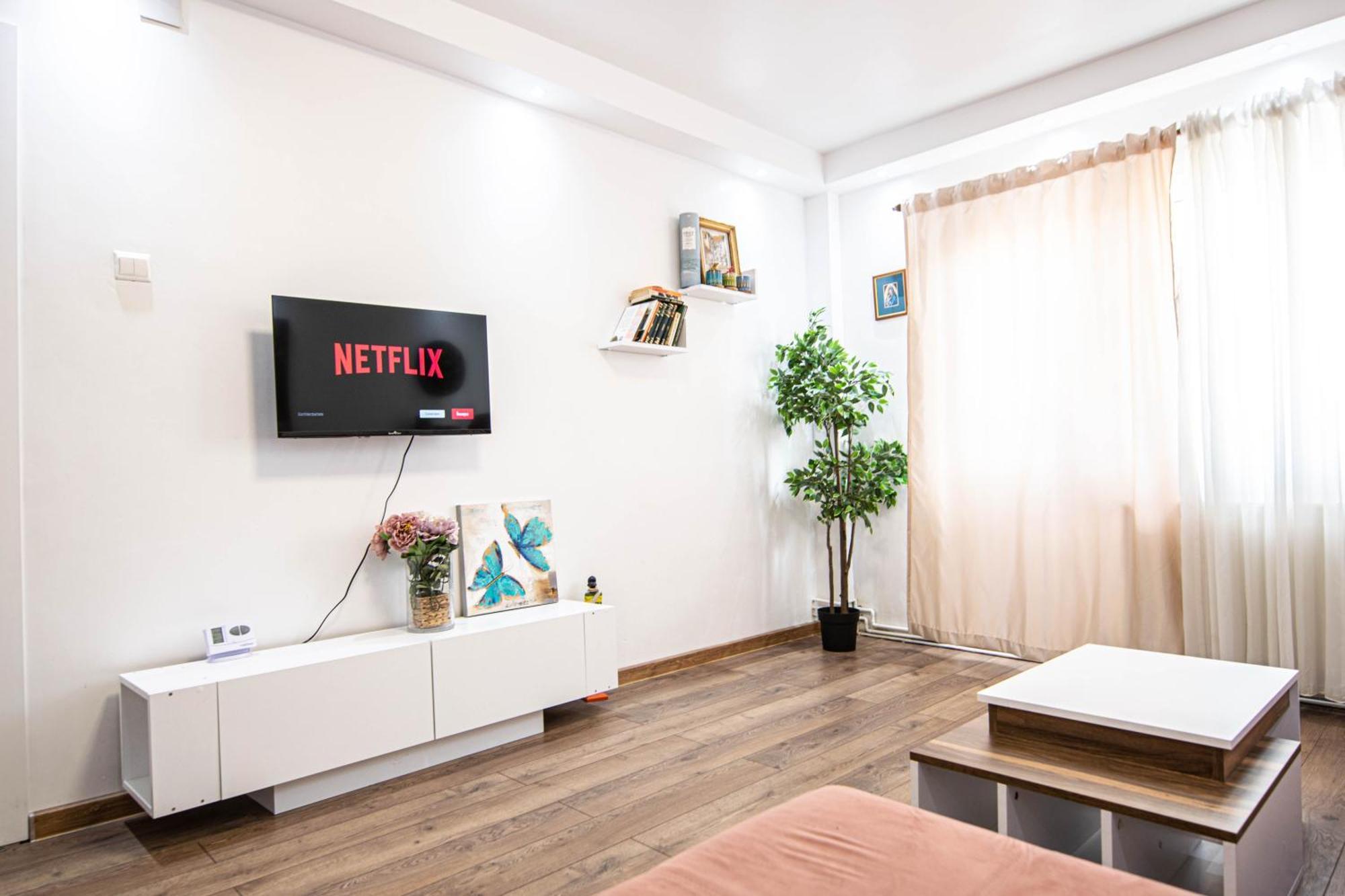 Apartament Near The Park Two Rooms Бухарест Экстерьер фото